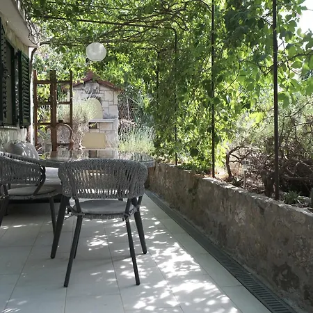 Studio Mao Trogir