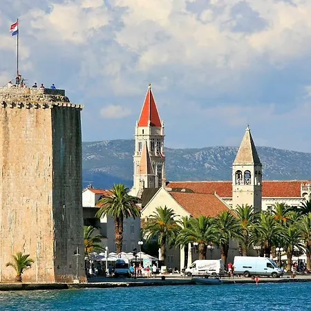 Studio Mao Trogir